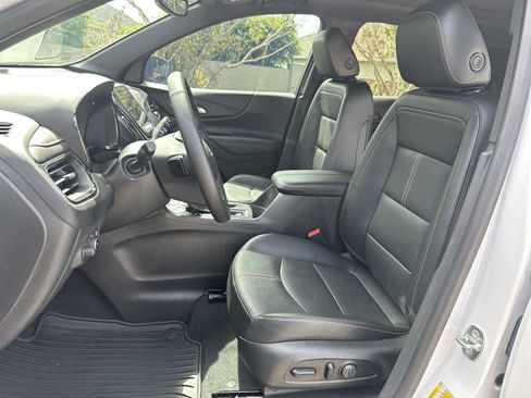 Used 2024 Chevrolet Equinox Premier FWD image 15