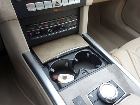 Used 2015 Mercedes-Benz E 350 Sedan image 43