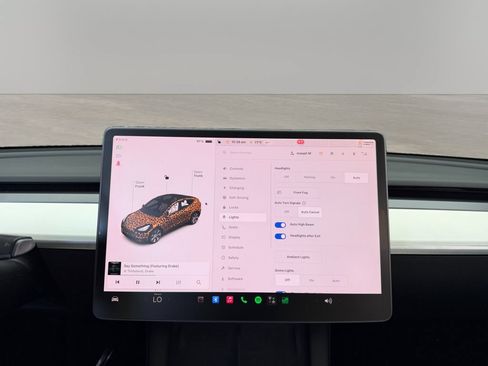 Used 2021 Tesla Model Y Long Range AWD/4WD image 24