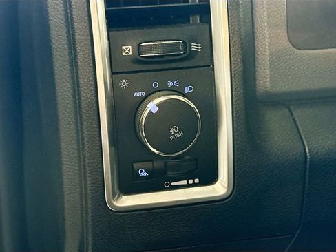 Used 2018 RAM 1500 Big Horn image 10