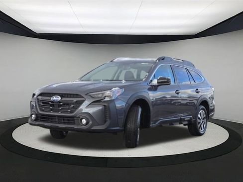 New 2025 Subaru Outback Premium image 3
