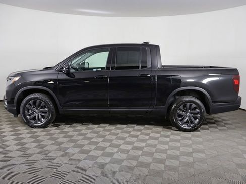 Used 2023 Honda Ridgeline Sport image 13
