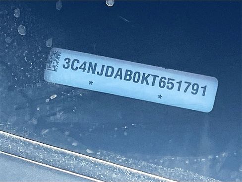 Used 2019 Jeep Compass Sport image 31