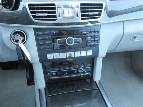 Used 2014 Mercedes-Benz E 350 Sedan image 14