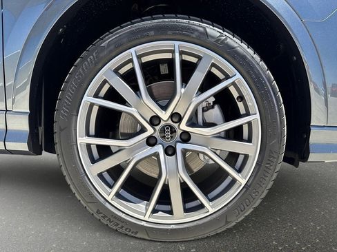 Certified 2025 Audi Q3 2.0T Premium Plus w/ Premium Plus Package image 8