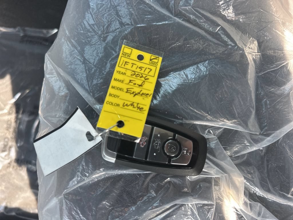 Used 2026 Ford Explorer Active RWD image 9