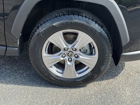 Used 2023 Toyota RAV4 XLE w/ Convenience Package FWD image 9