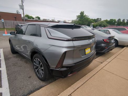 Certified 2024 Cadillac Lyriq Sport AWD/4WD image 5