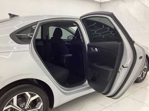 Used 2019 Kia Forte LXS FWD image 23