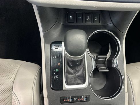 Used 2019 Toyota Highlander Limited Platinum w/ Carpet Mat Package (TMS) AWD/4WD image 36