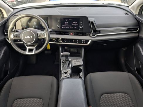 Used 2024 Kia Sportage LX FWD image 12