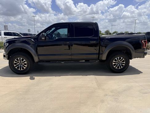 Used 2020 Ford F150 Raptor w/ Equipment Group 801A Mid AWD/4WD image 9