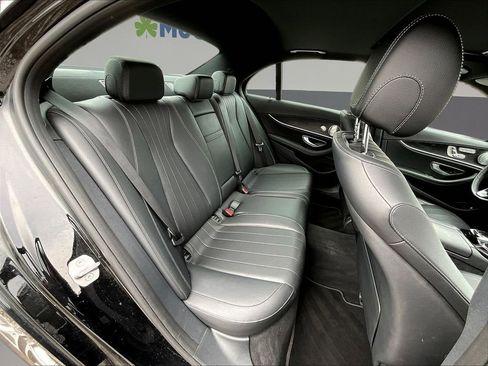 Used 2017 Mercedes-Benz E 300 4MATIC image 25