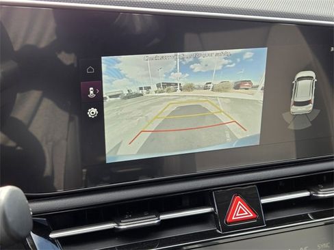 Used 2025 Kia Niro EX image 21