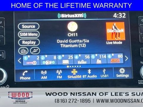 New 2025 Nissan Versa SR w/ Trunk Package image 31