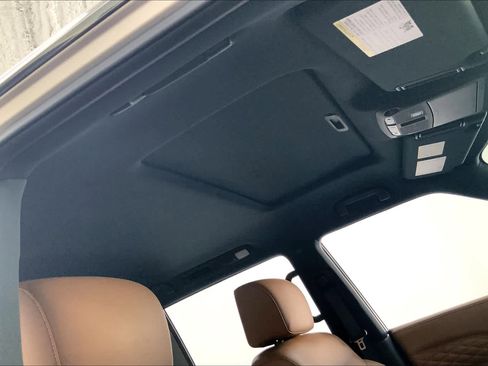 Used 2022 INFINITI QX80 Sensory w/ Cargo Package image 12