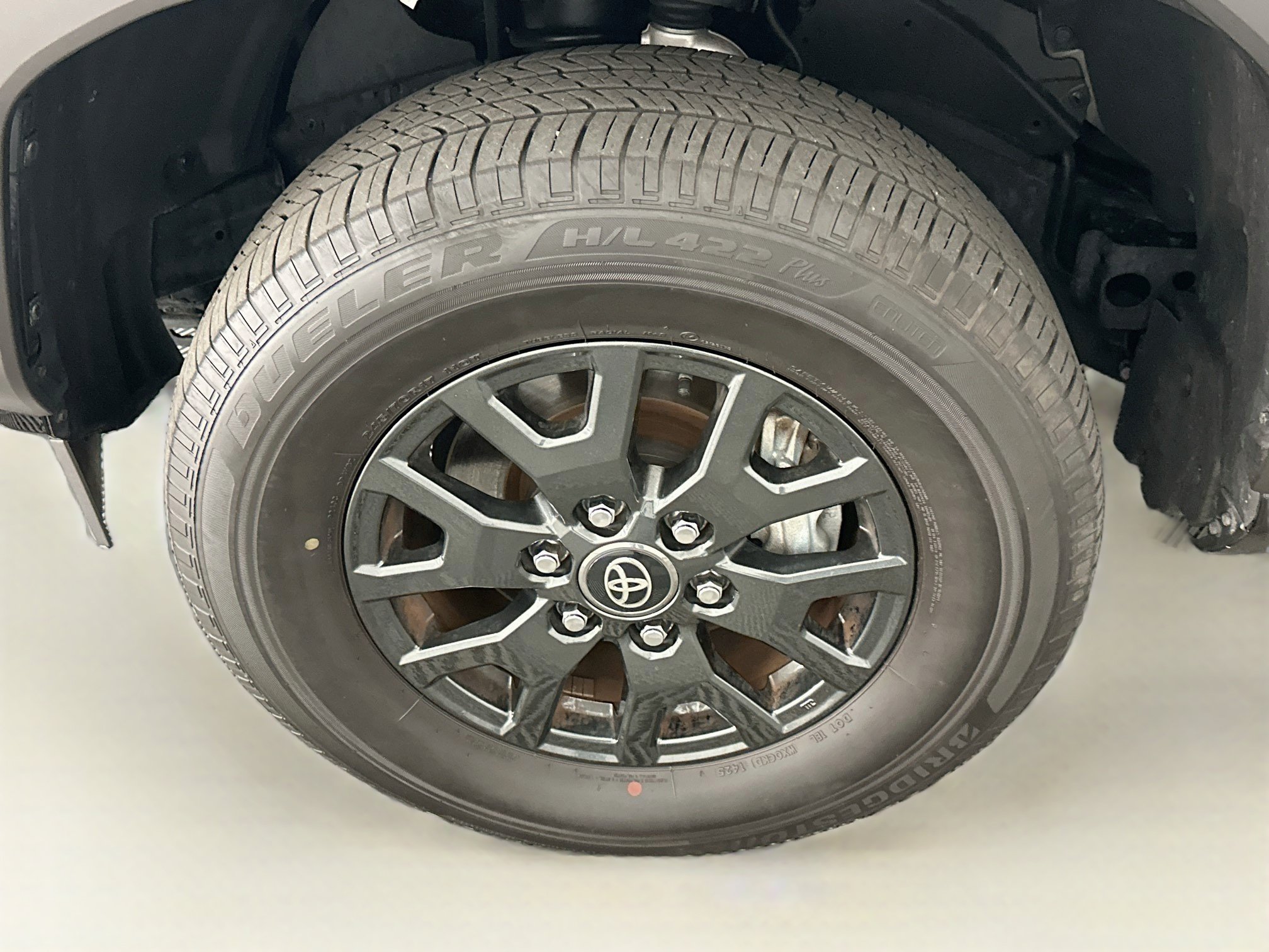 Used 2025 Toyota 4Runner SR5 AWD/4WD image 11