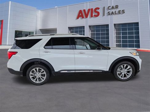 Used 2023 Ford Explorer Limited image 7