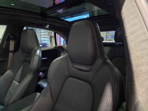 Used 2025 Porsche Macan Turbo Electric image 27