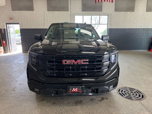 Used 2023 GMC Sierra 1500 Elevation AWD/4WD image 2