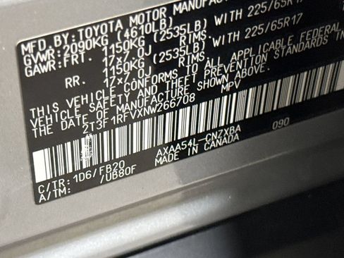 Used 2022 Toyota RAV4 LE AWD/4WD image 27