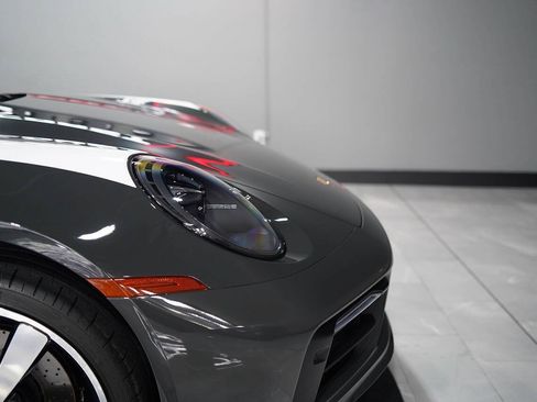 Used 2021 Porsche 911 Targa 4S Heritage Design AWD/4WD image 34