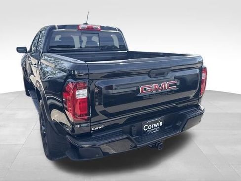 Used 2023 GMC Canyon Denali w/ Denali Black Edition AWD/4WD image 16
