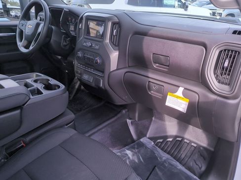 New 2026 Chevrolet Silverado 3500 W/T image 25