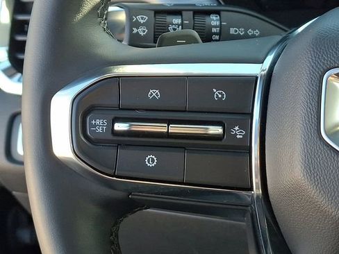 Used 2025 GMC Acadia Elevation image 26