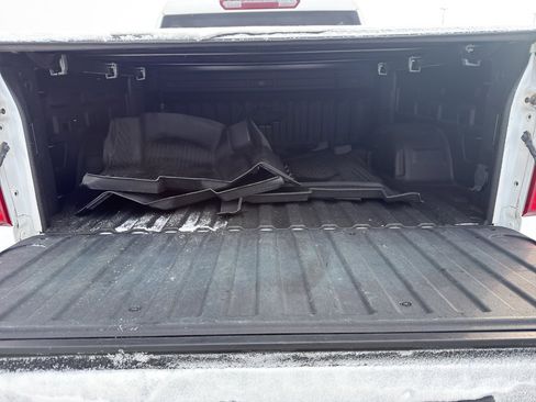 Used 2022 Chevrolet Silverado 1500 RST image 8