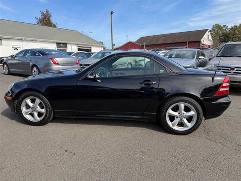 Used 2001 Mercedes-Benz SLK 320 image 4