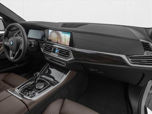Used 2026 BMW iX xDrive45 w/ M Sport Package AWD/4WD image 10