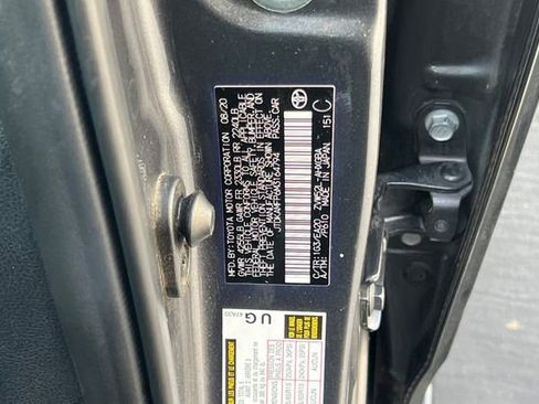 Used 2021 Toyota Prius Prime Limited image 42