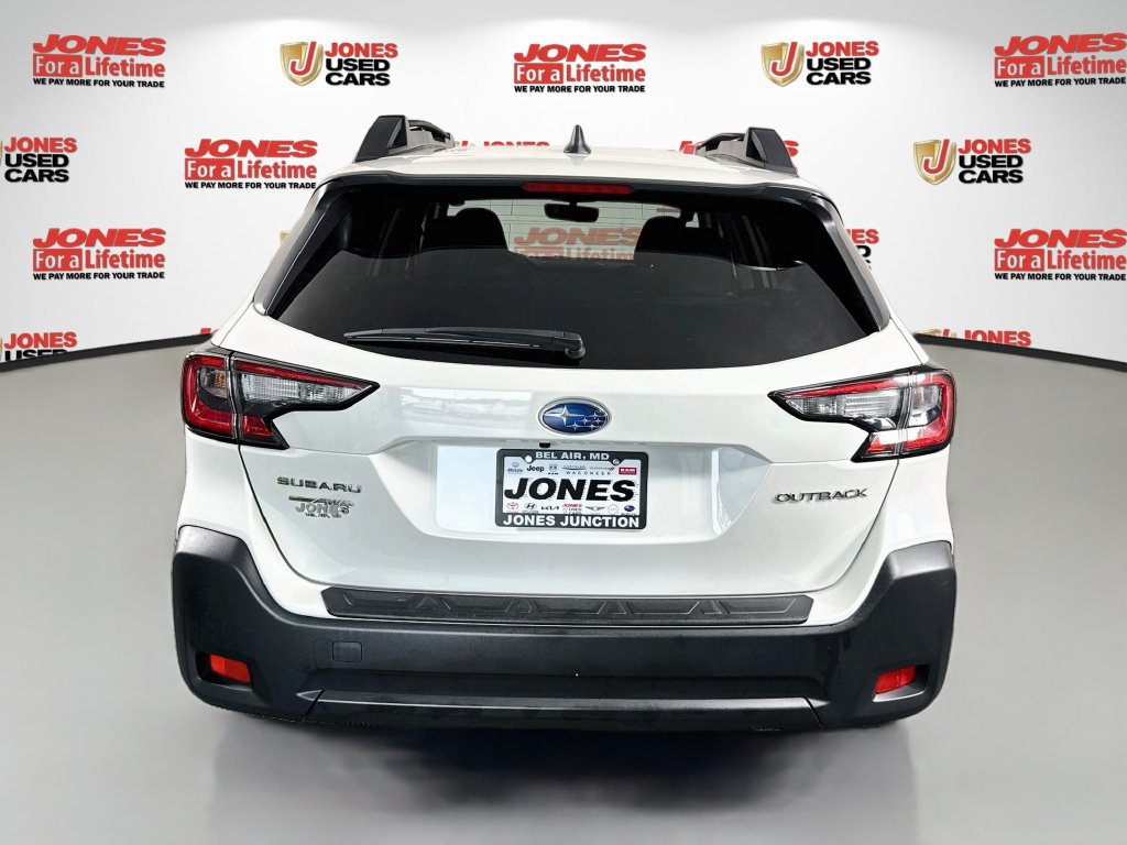 Used 2025 Subaru Outback Premium AWD/4WD image 16
