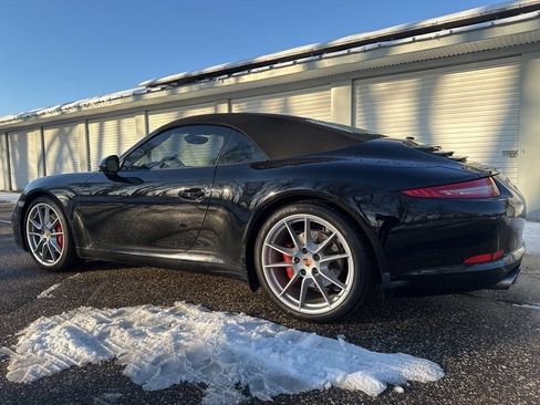 Used 2015 Porsche 911 Carrera S image 4