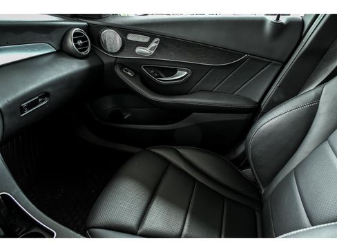 Used 2020 Mercedes-Benz C 300 4MATIC Sedan image 22