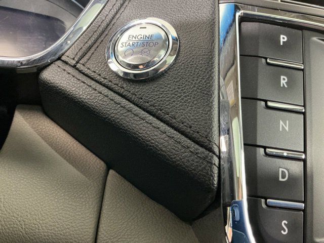 Used 2017 Lincoln Continental Reserve w/ Luxury Package AWD/4WD image 27