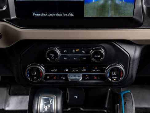 Used 2023 Ford Bronco Wildtrak AWD/4WD image 25