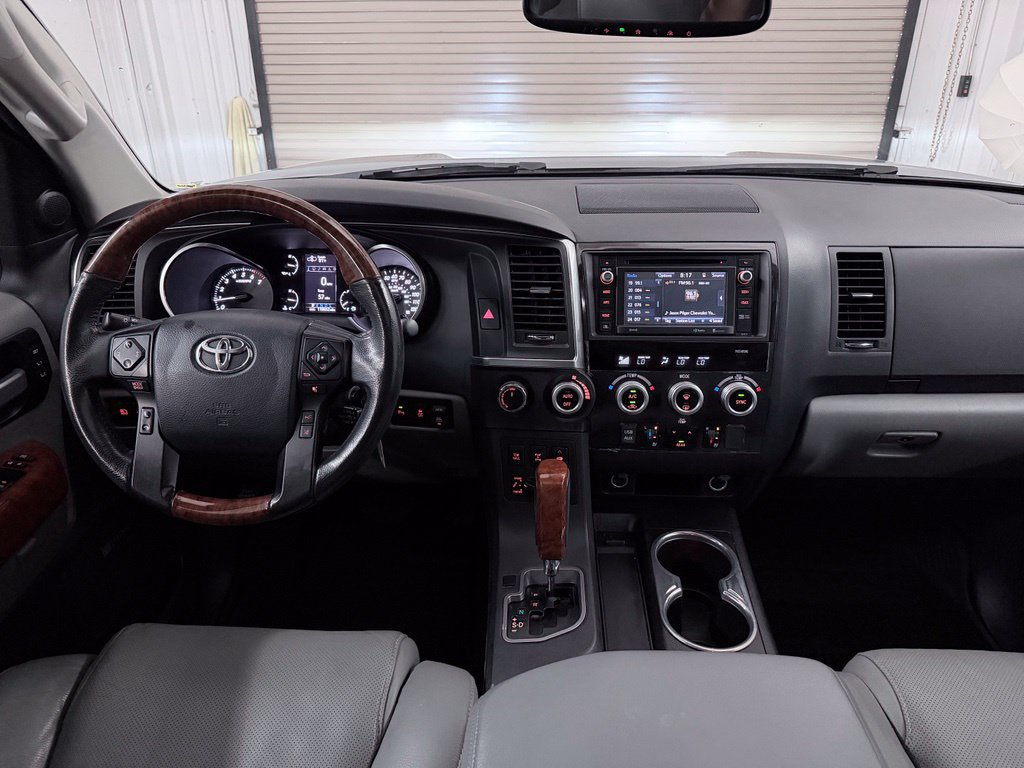 Used 2018 Toyota Sequoia Platinum AWD/4WD image 21
