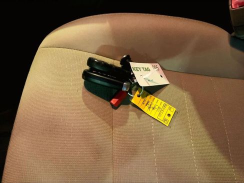 Used 2011 Dodge Charger SE image 13