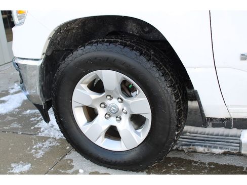 Used 2019 RAM 1500 Big Horn image 27