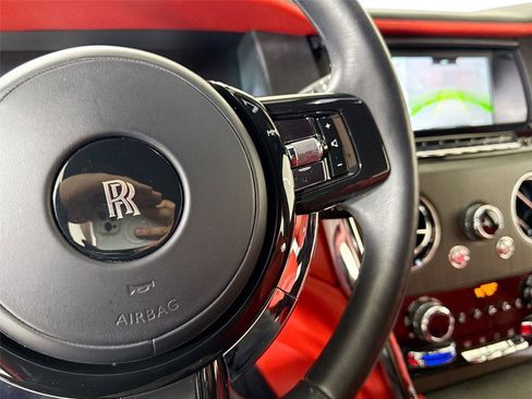 Used 2020 Rolls-Royce Cullinan image 23