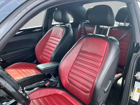 Used 2017 Volkswagen Beetle R-Line SEL FWD image 25
