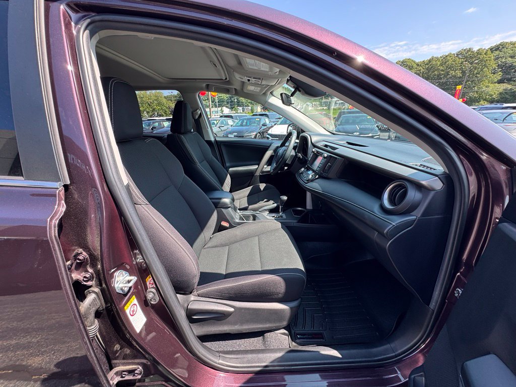 Used 2018 Toyota RAV4 XLE w/ Plus Extra Value Package AWD/4WD image 25