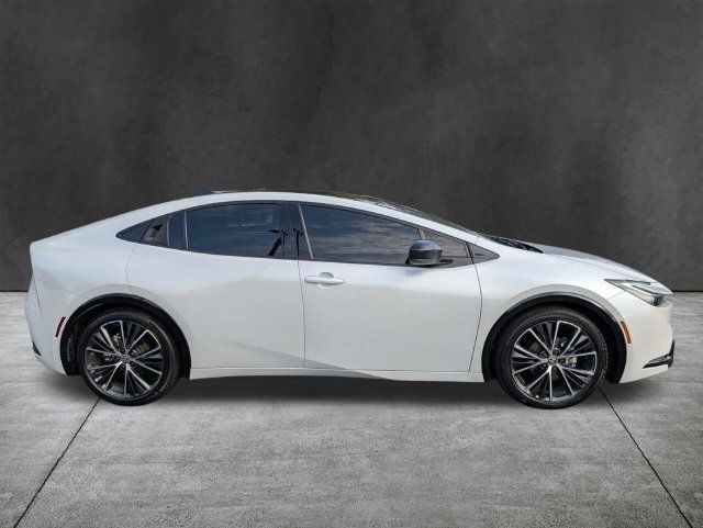 Used 2024 Toyota Prius Limited FWD image 4