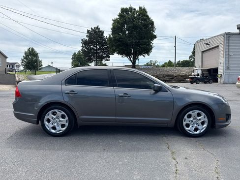 Used 2010 Ford Fusion SE FWD image 5