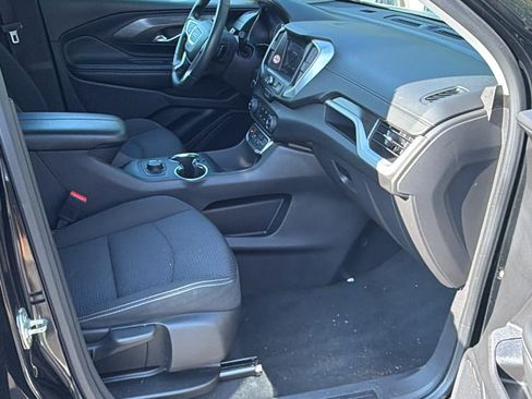 Used 2024 GMC Terrain SLE AWD/4WD image 19