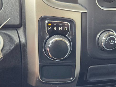 Used 2019 RAM 1500 Classic SLT RWD image 18