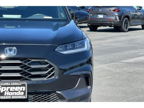 Used 2025 Honda HR-V Sport image 19
