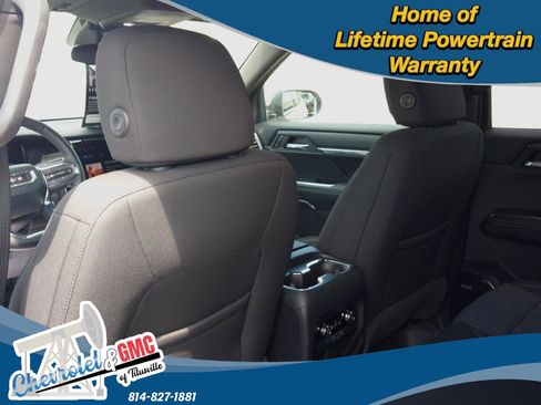 New 2025 GMC Acadia Elevation image 25